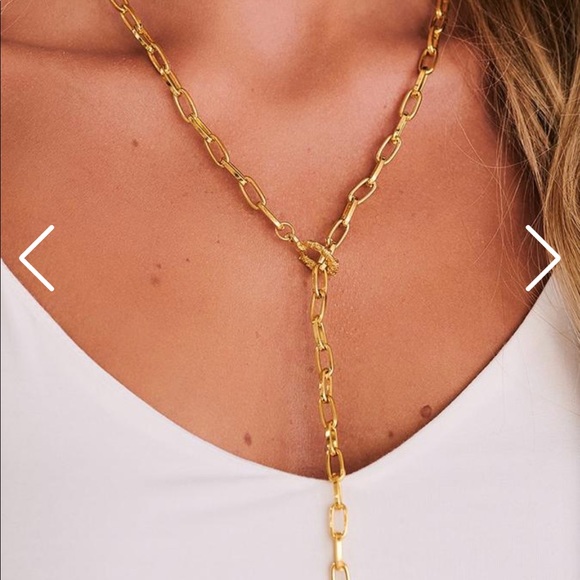Chain Necklace- Gold - Picture 2 of 3